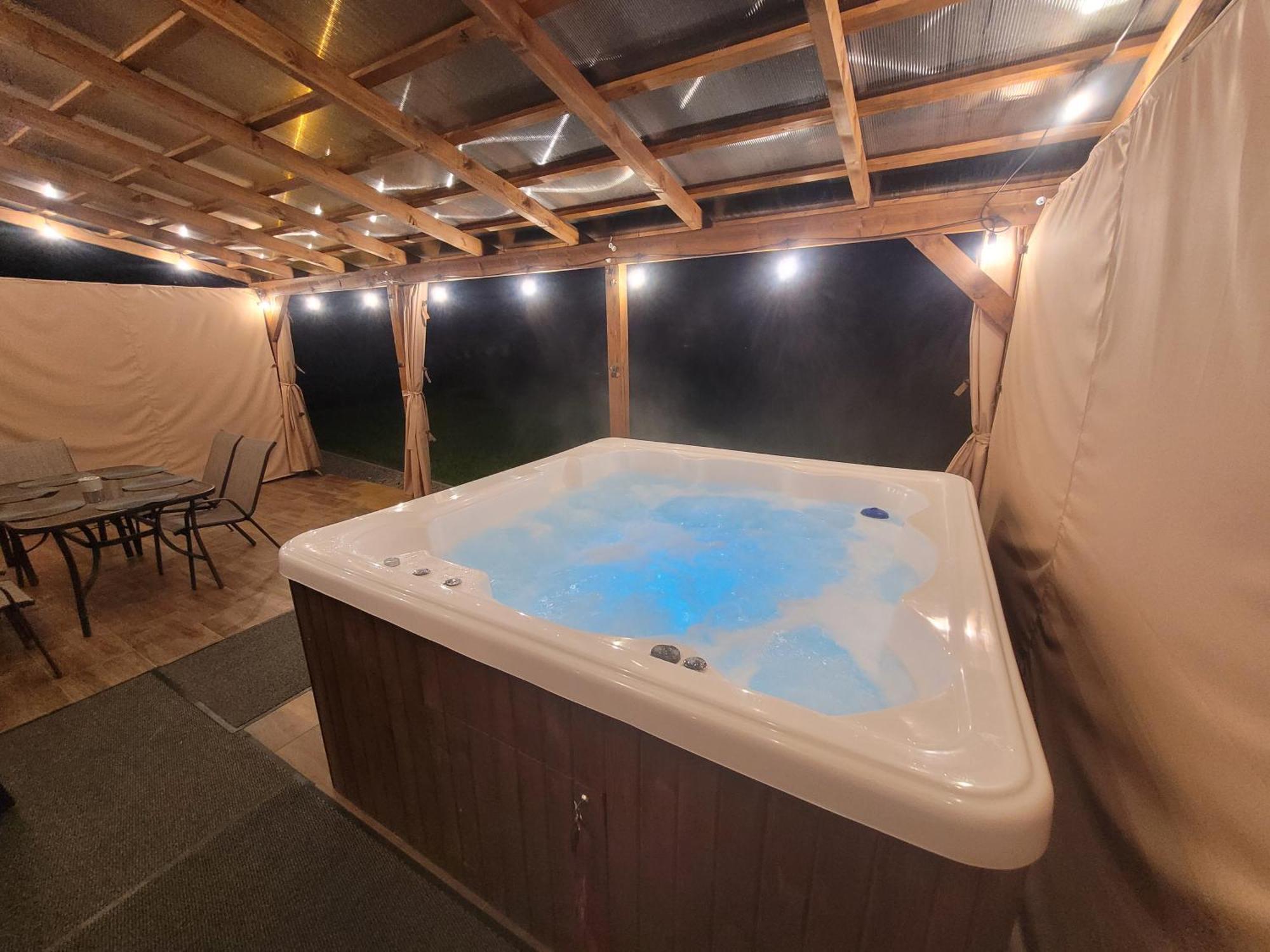 Urocza Kryjowka Ze Spa Леско Экстерьер фото