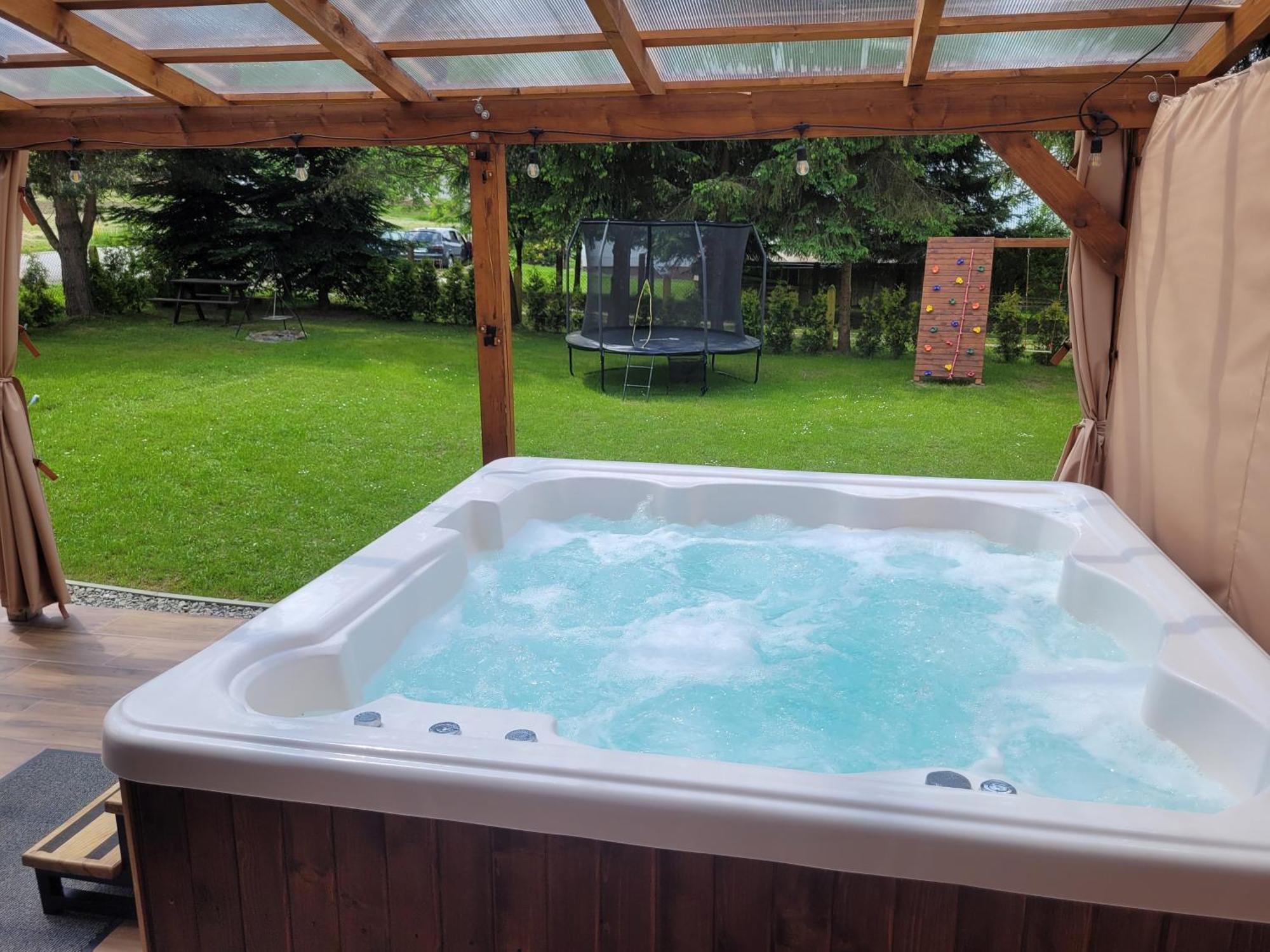 Urocza Kryjowka Ze Spa Леско Экстерьер фото